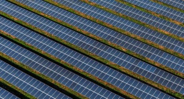 How is the largest solar farm in Australia progressing largest solar farm in Australia progressing